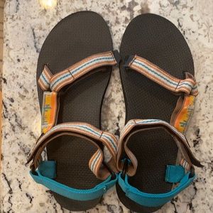 Teva sandals, women’s 11 / men’s 9